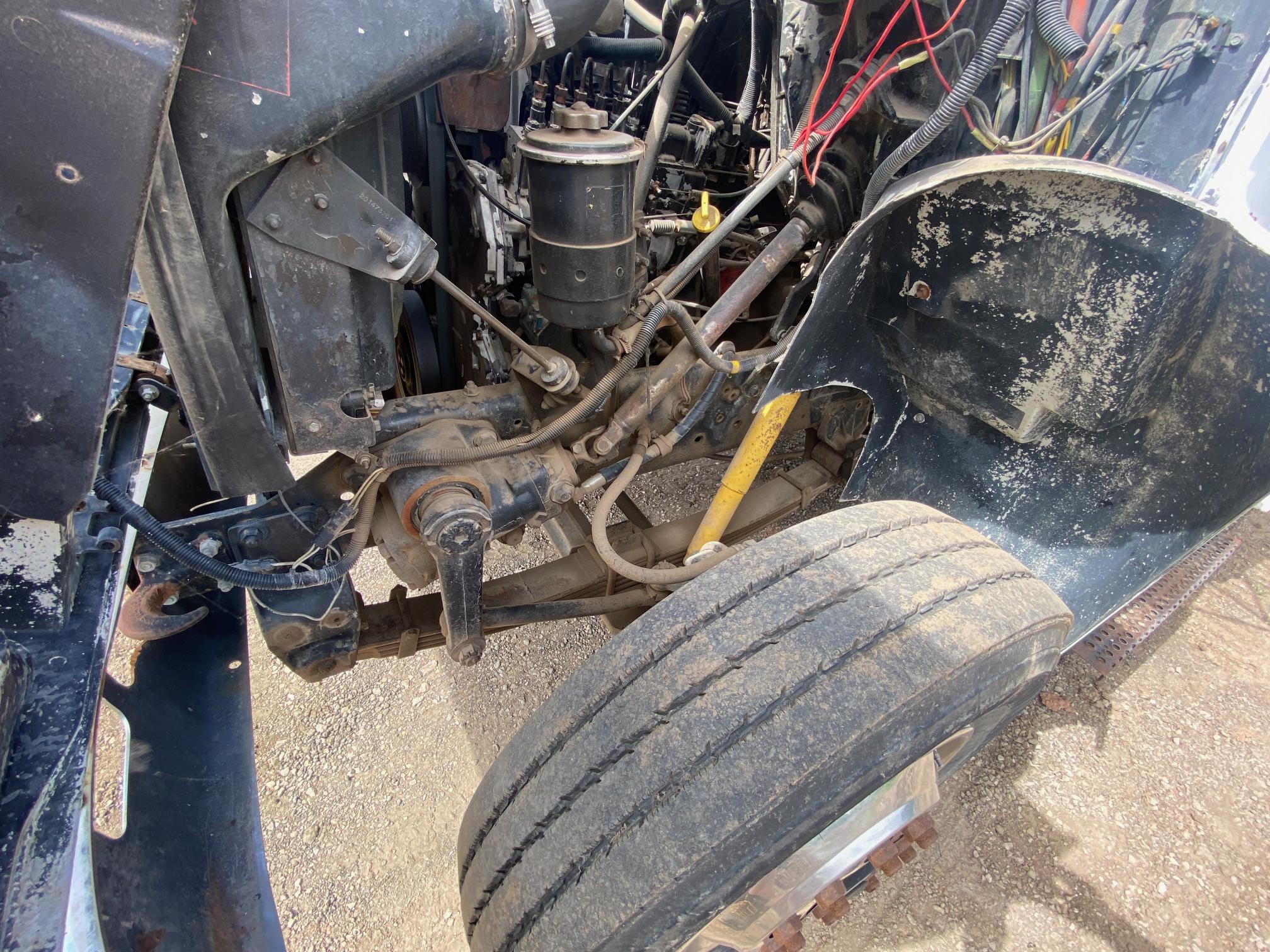 1995 INTERNATIONAL 8100 - Image 22